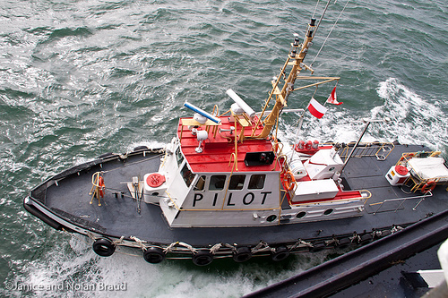 Pilot Boat at Halifax Harbour JN050579